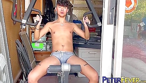 Tonigh sexing the best friends with two sexy girls