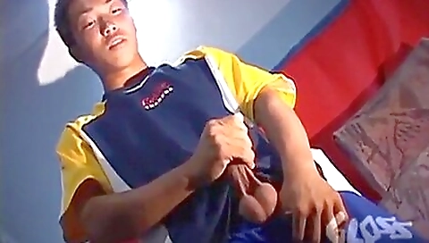 Asian chick with a sexy assio