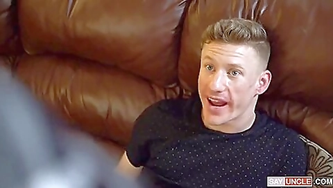 Marriede gets her tight asshol cod and a hot cum